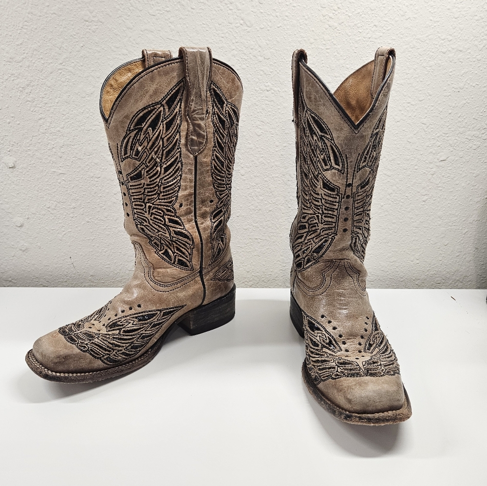 Corral Leather Teen Boots size 2 tan with black sequin inlay